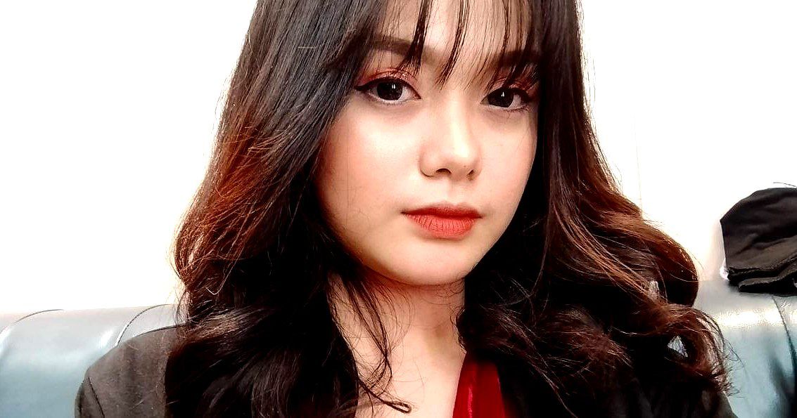 Bất lực nhìn vợ bị địt ngay trước mặt